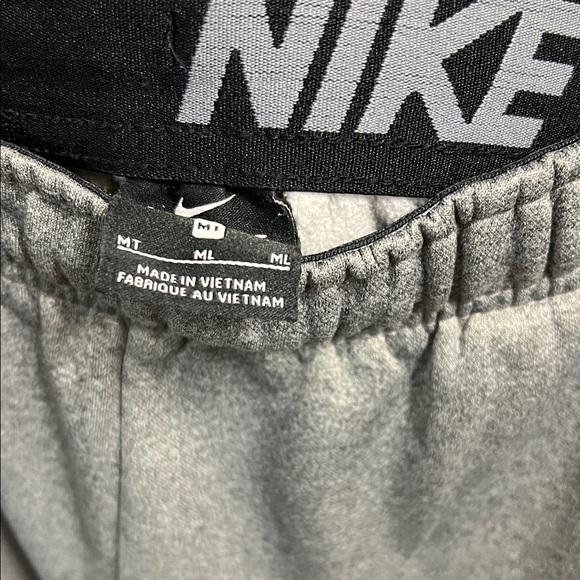 Nike Heather Gray Joggers - Picture 3 of 3